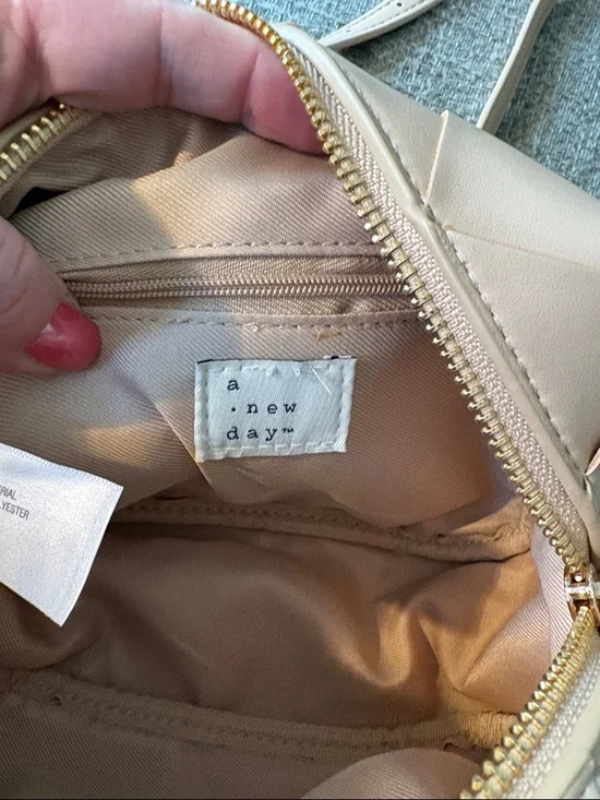 a new day Blush Pink Woven Crossbody Bag - Picture 2 of 9